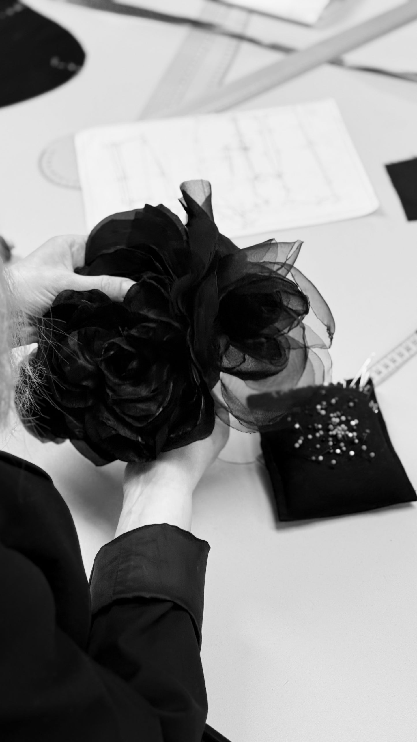 Elegance Black Brooch