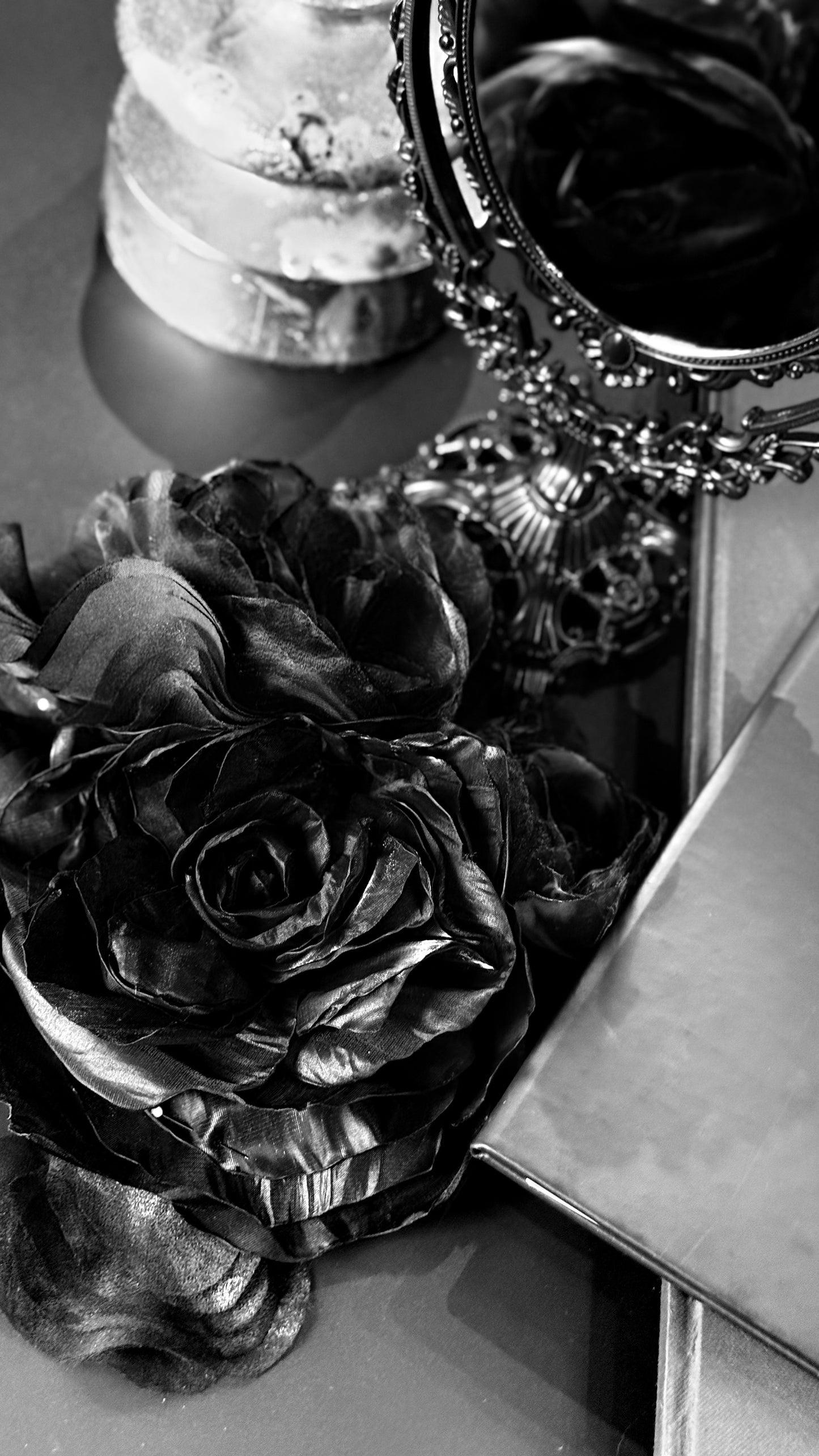 Elegance Black Brooch